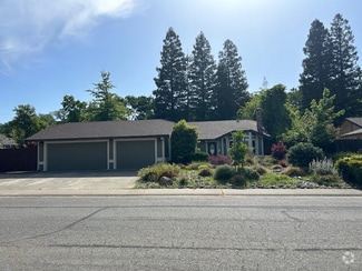 Building Photo - 112 Amaya Dr