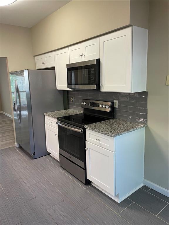 Foto principal - 2295 Fairways Ct
