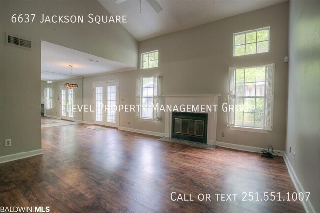 Foto del edificio - 6637 Jackson Square