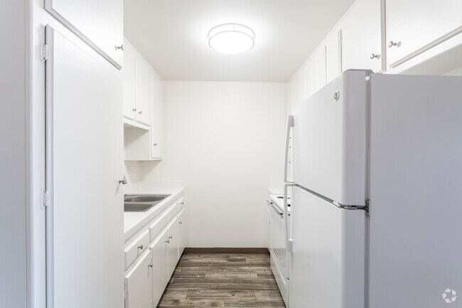 1 HAB, 1 BA - 700 ft² - Greentree Apartments