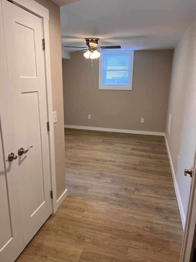 Building Photo - 25427 Wexmouth Dr