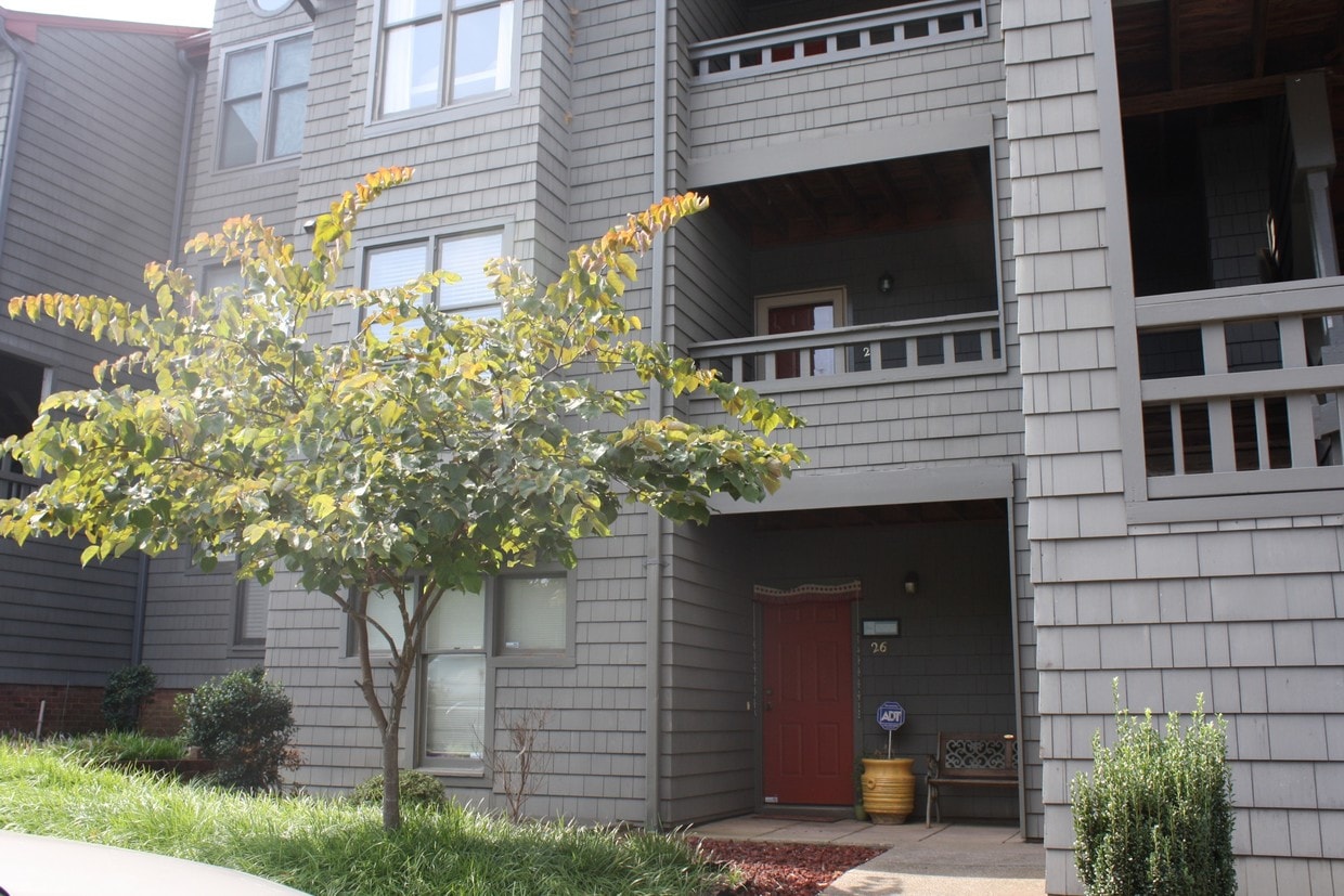 9037 J M Keynes Dr, Charlotte, NC 28262 Condo for Rent in Charlotte, NC