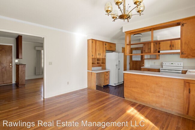 Foto del edificio - 3 br, 2 bath House - 304 Northeast Avenue