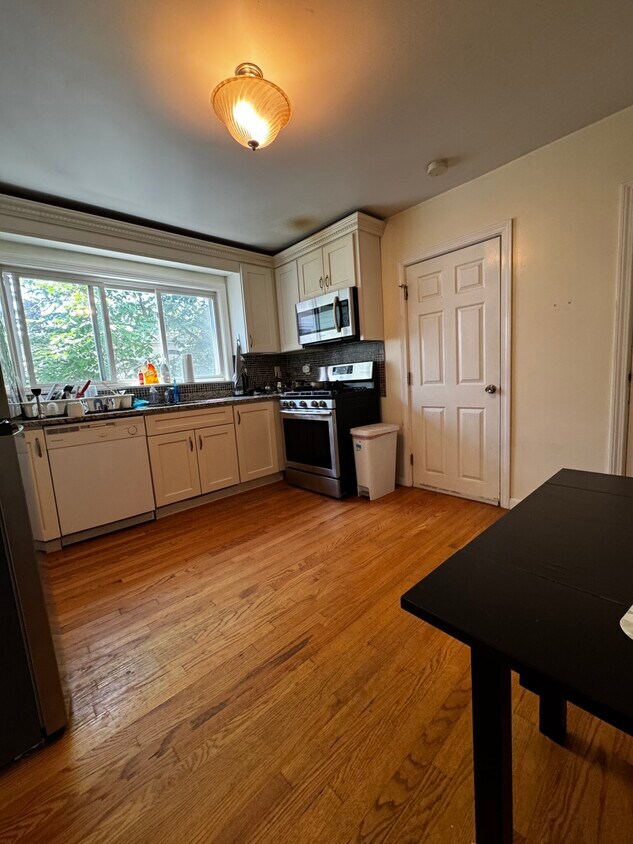 Foto principal - 370 Prospect St