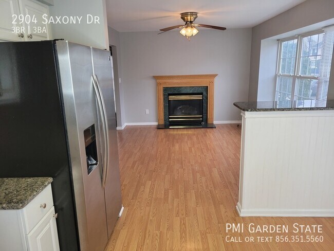 Building Photo - For rent 3 bedroom 2.5 bath