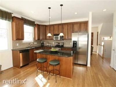 Foto del edificio - 3720 Eastern Hills Ln
