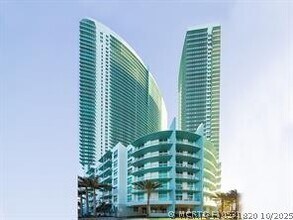 Building Photo - 1900 N Bayshore Dr