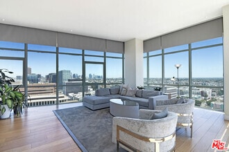 Building Photo - 3785 Wilshire Blvd