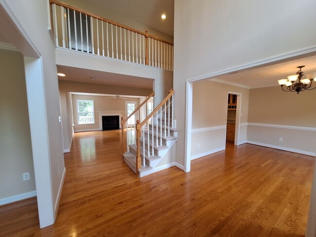 Building Photo - 2108 Benomi Dr