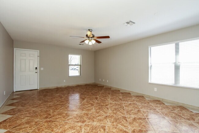 Building Photo - 11807 W Ester Dr