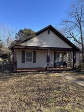 Building Photo - 2508 SE Kentucky Ave