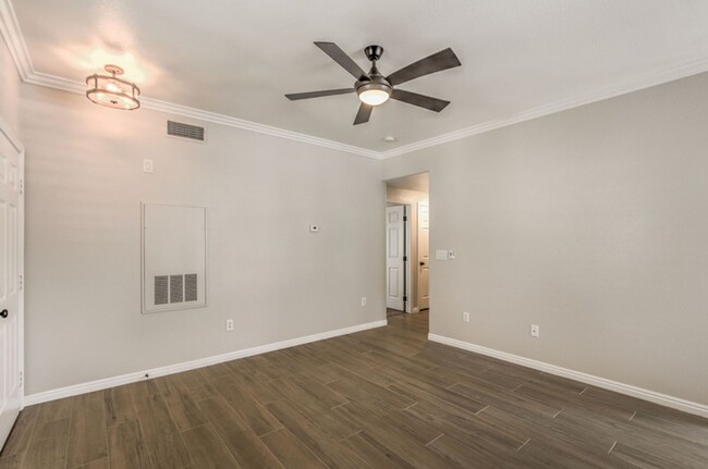 Foto del edificio - 2 bedroom condo in Summerlin