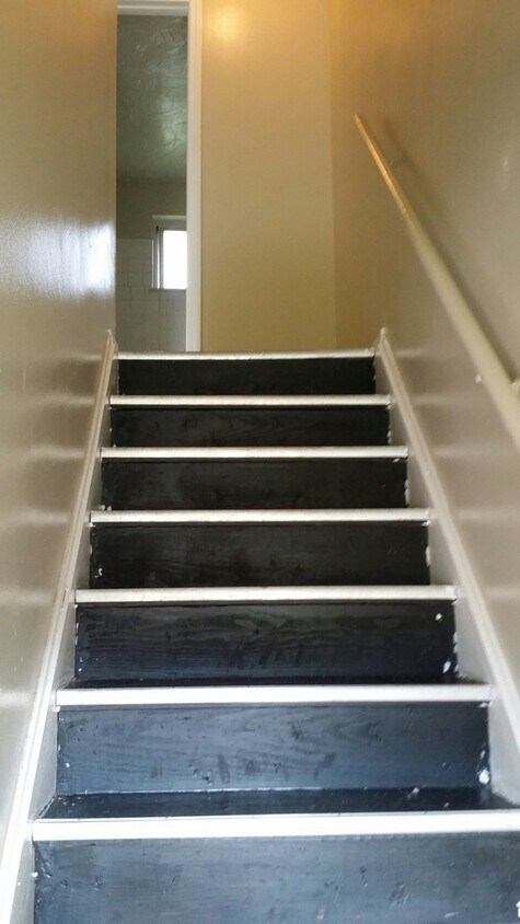 Foto del edificio - 2 BDRM SIDE BY SIDE DUPLEX FOR RENT.