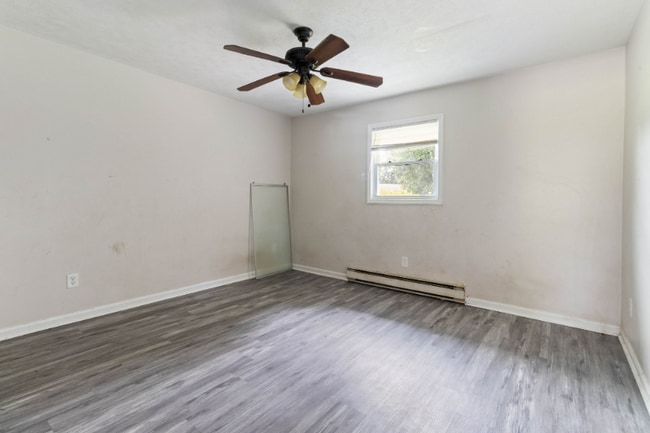 Building Photo - 6431 Starbrook Dr
