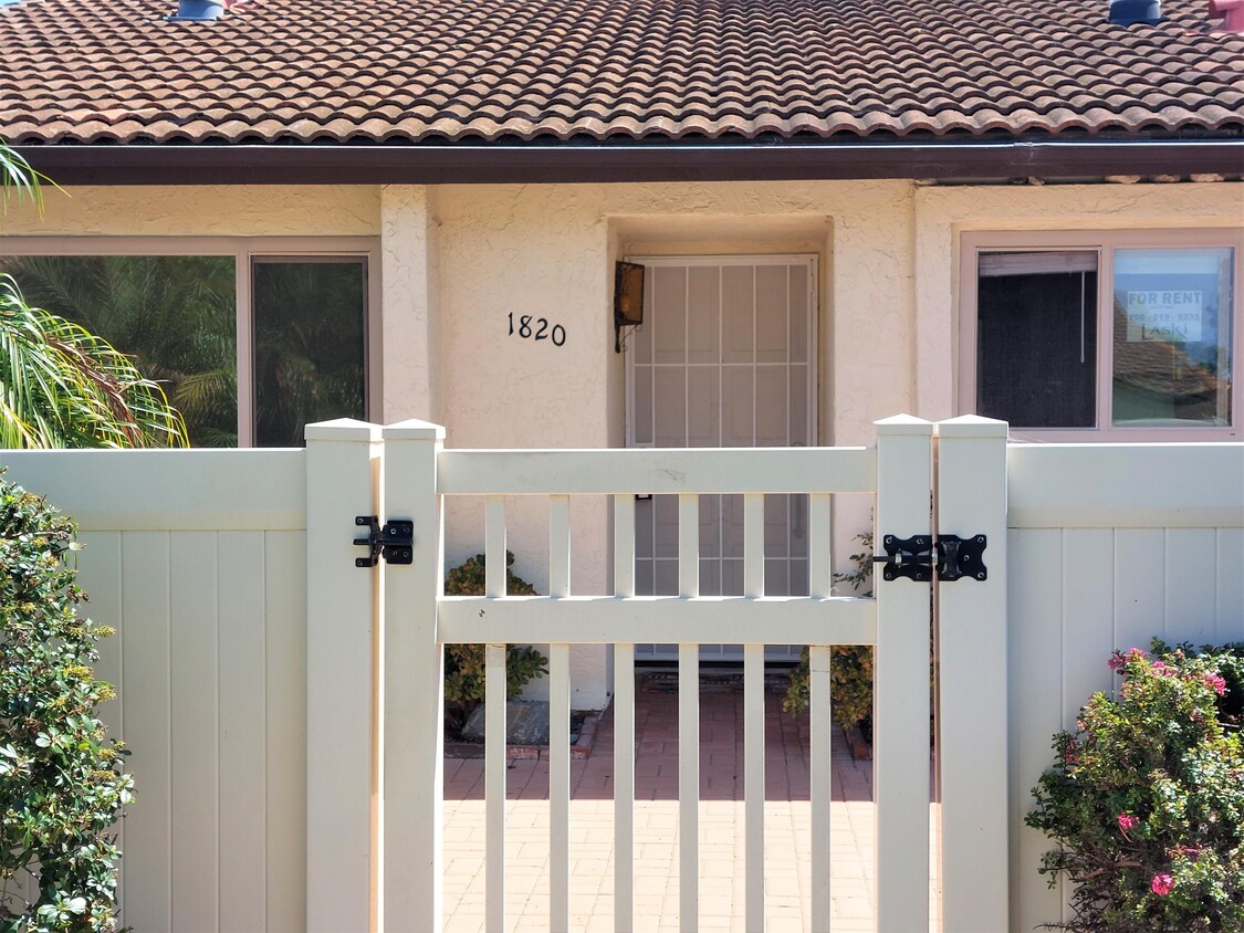 Foto principal - 1820 Stanton Rd