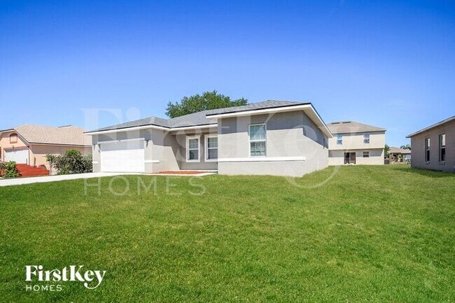 Foto del edificio - 568 Hummingbird Court