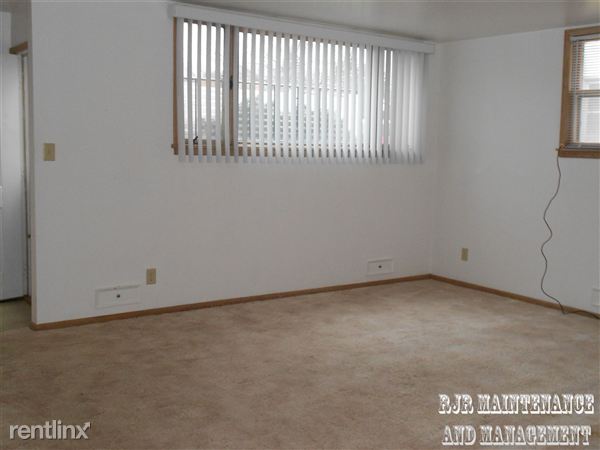 Building Photo - 1013 1/2 N 3rd St