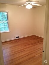Building Photo - 611 Pelham Rd. NE