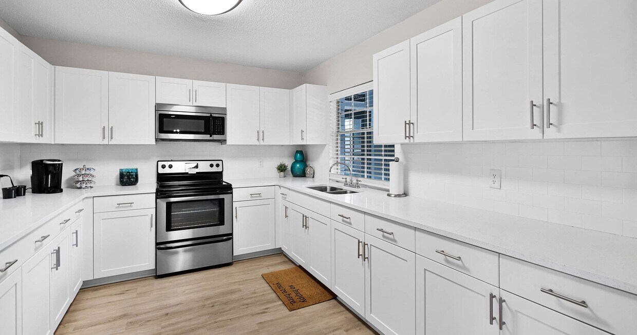 Fountain Square Apartments Apartments in Lakeland, FL