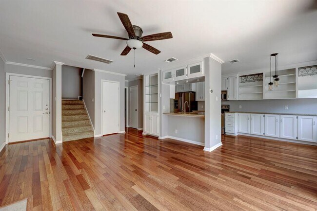 Foto del edificio - 3845 Ranch to Market Rd 2222
