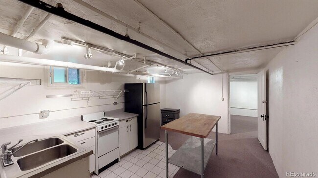 Photo - 440-442 Clarkson Apartment
