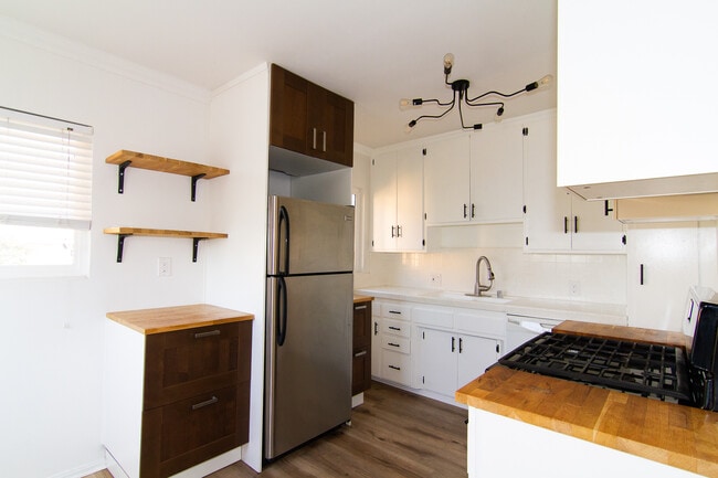 Building Photo - 4137 Wade St