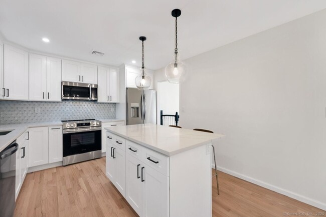 Building Photo - 29 Magellan Dr