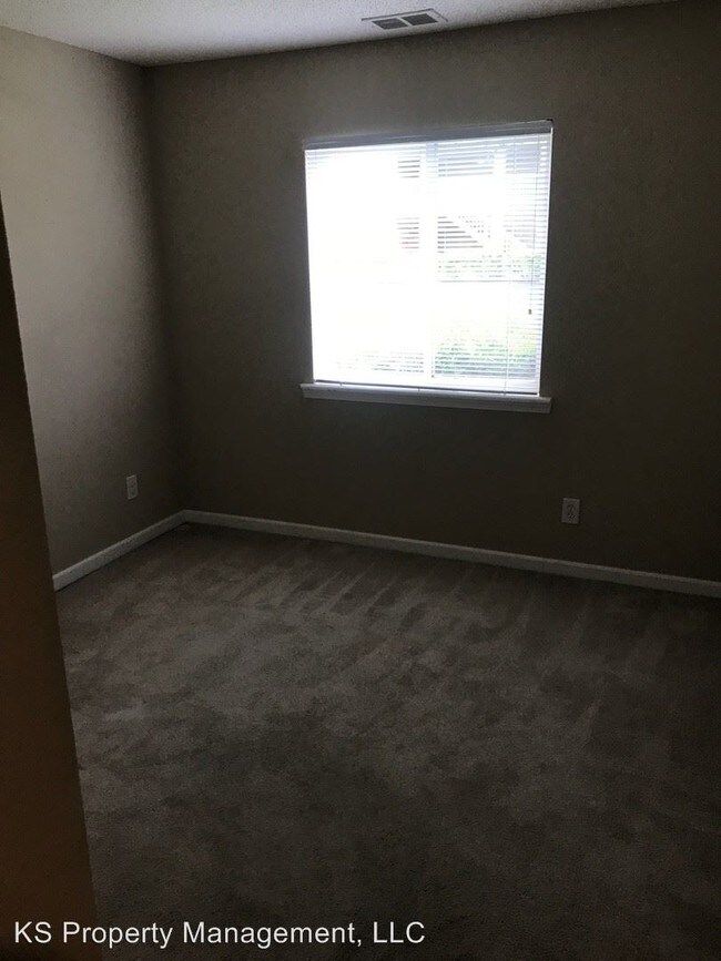 Building Photo - 2 br, 1 bath House - 300 C Myrtle Green Drive