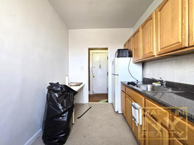 Building Photo - 1 bedroom in SOUTH OZONE PARK NY 11420