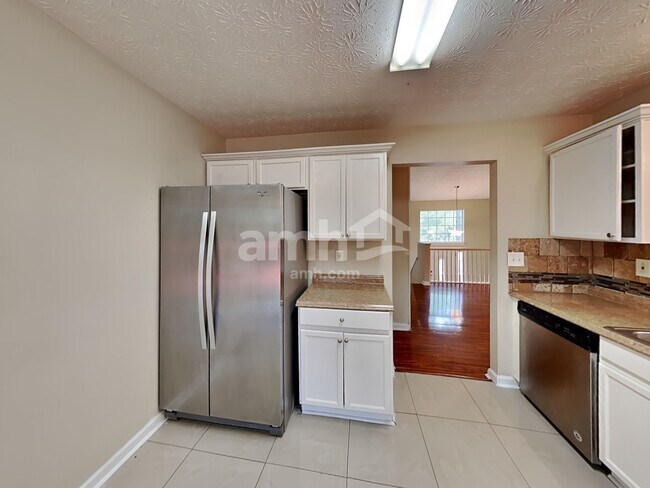 Foto del edificio - 2279 Halcyon Way