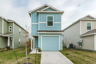 Building Photo - 916 Grebe Dr