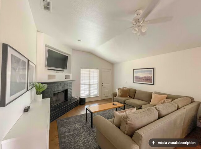 Foto del edificio - 3217 Ranchland Dr
