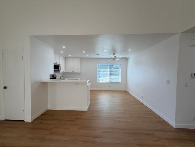 Photo - WILLIAMSON Apartment