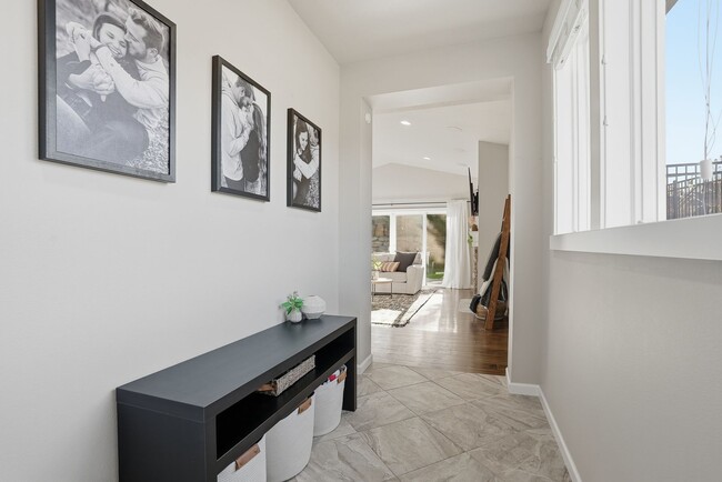 Building Photo - Eagle Ridge - Immaculate, Spacious & Stylish 3-Bedroom, 2-Bath Rental