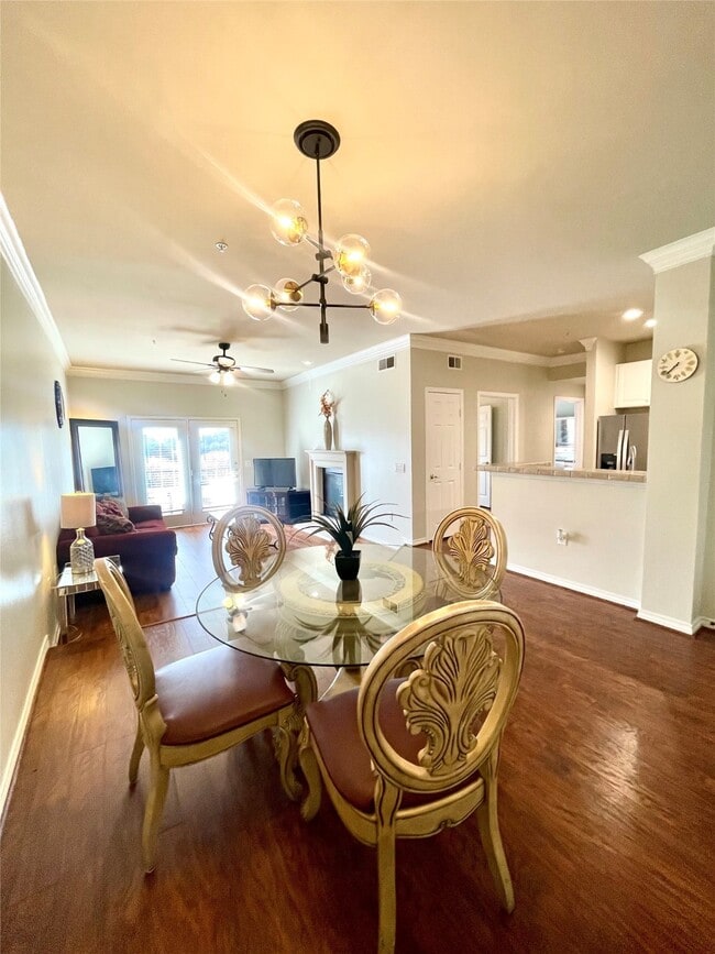 Building Photo - 2400 McCue Rd