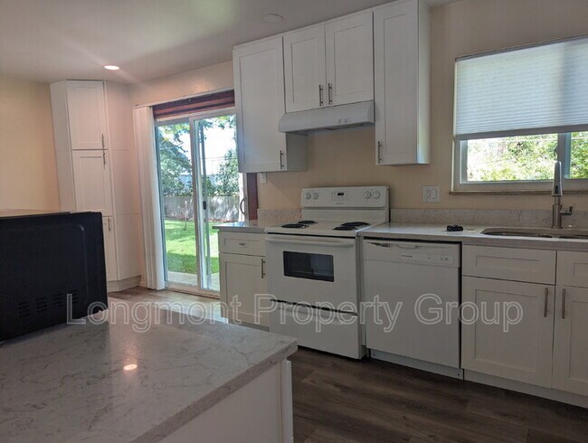 Foto del edificio - 3205 Moorhead Ave