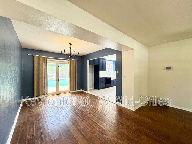 Foto del edificio - 2505 Crestview Cir