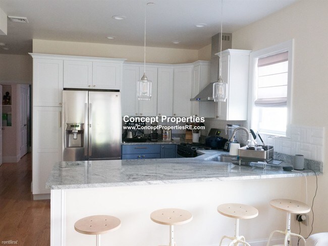 Foto del edificio - 2 br, 2.5 bath  - 56 East St Unit 1M