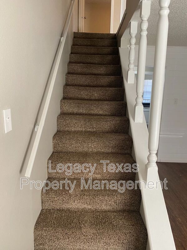 Foto del edificio - 1608 Sun Valley Dr