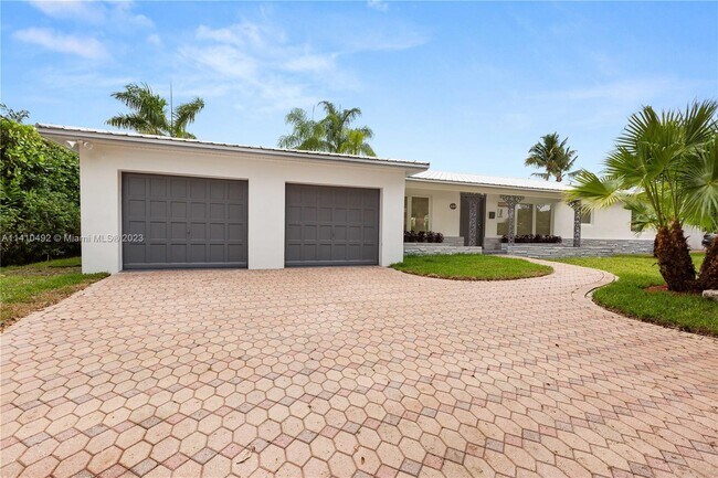 Foto del edificio - 439 Bargello Ave