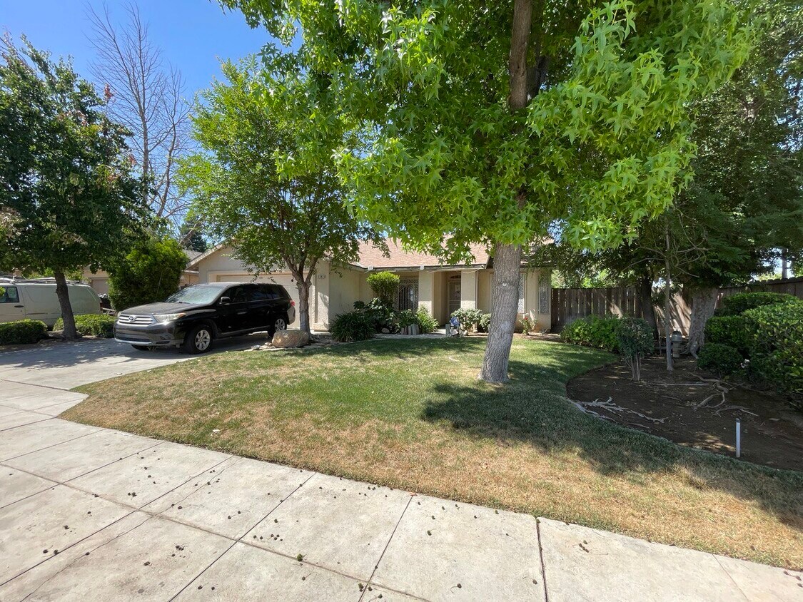5502 W Willis Ave, Fresno, CA 93722 House Rental in Fresno, CA