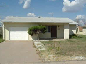 Building Photo - 206 Chalcocite St