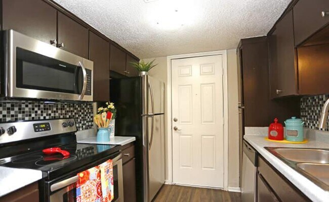 Building Photo - 1 bedroom in Dallas TX 75243