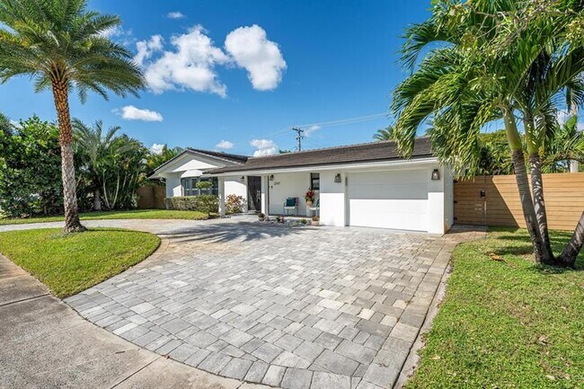 Foto del edificio - 2197 NE 61st Ct