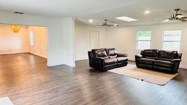 Foto del edificio - 10303 Pippin Ln