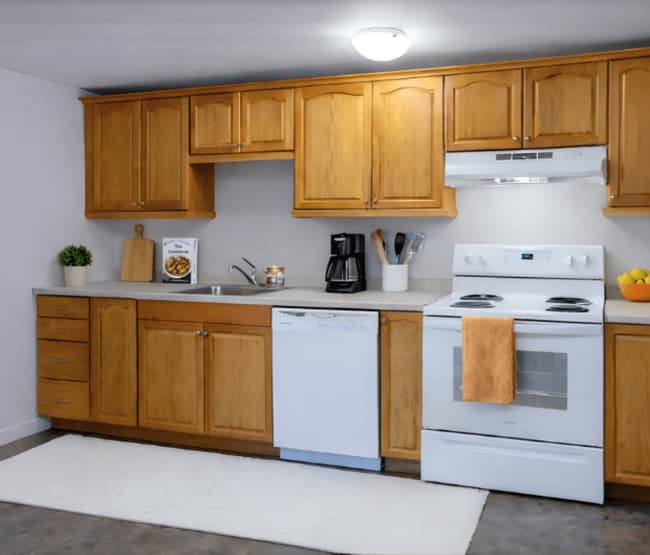 Building Photo - Pine Glen Apartments