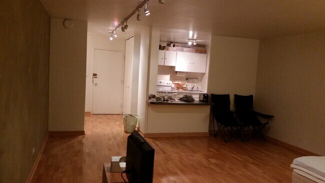 Foto del edificio - 1516 Hinman Ave