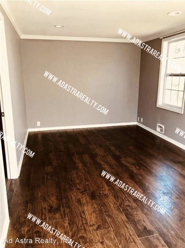 Building Photo - 2 br, 1 bath House - 4 S 5th St