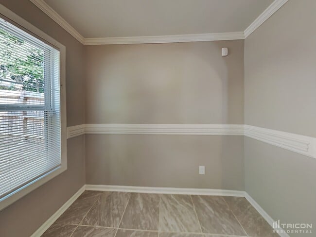 Building Photo - 4522 Esmeralda Drive