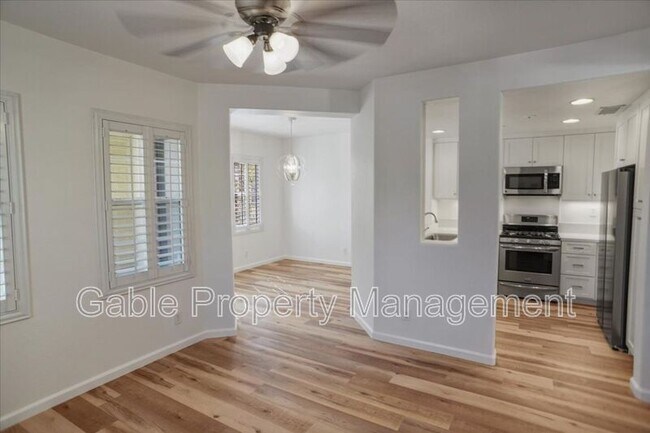 Building Photo - 28279 Canterbury Ct